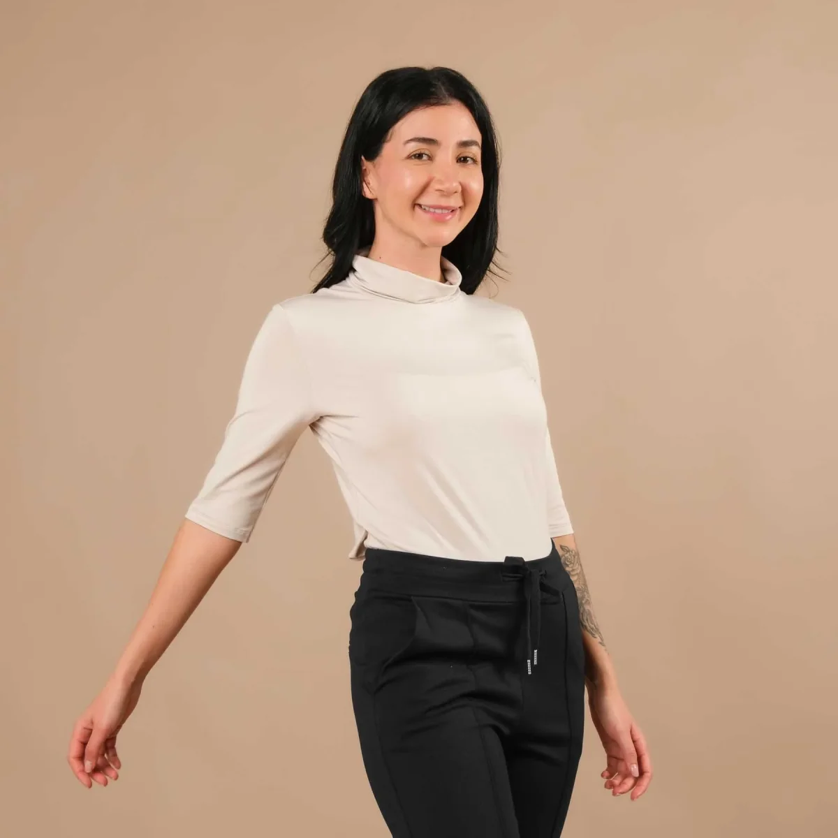 Yoga Turtleneck col chemise à manches courtes – Image 5